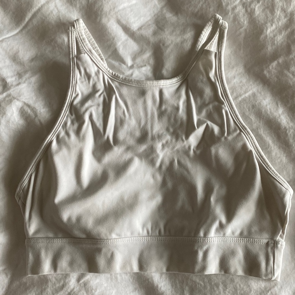 Balance sports bra